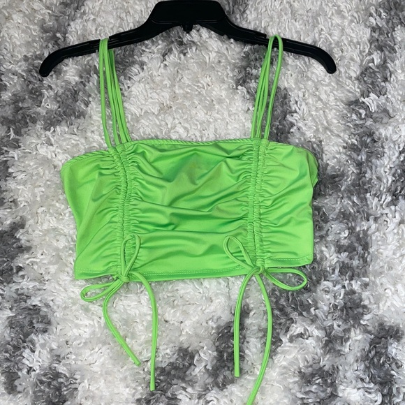 Neon green crop top - Picture 1 of 4
